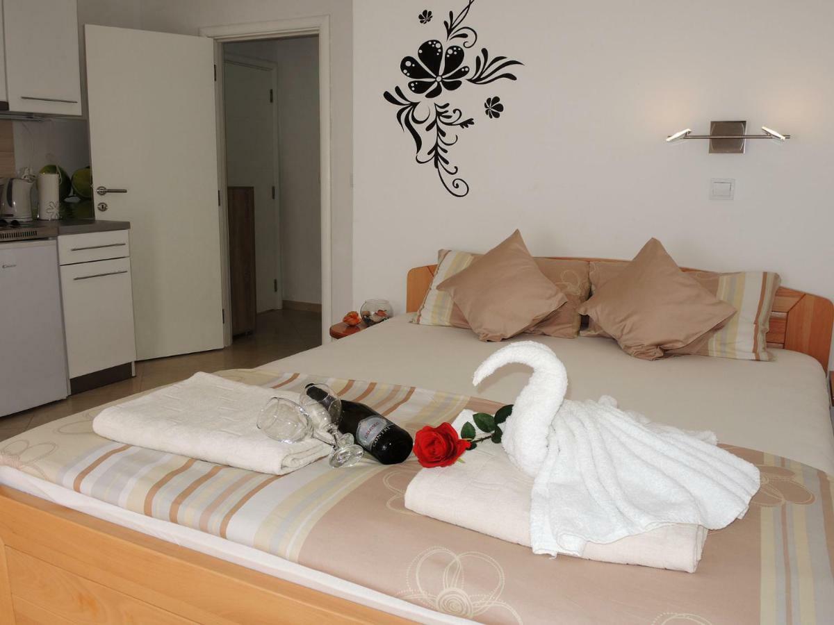 Iva Apartmani ตรีบูนย์ ภายนอก รูปภาพ