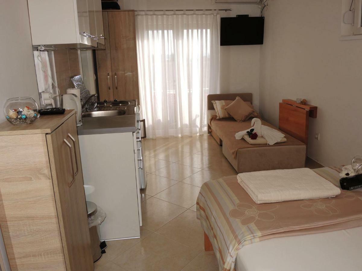 Iva Apartmani ตรีบูนย์ ภายนอก รูปภาพ