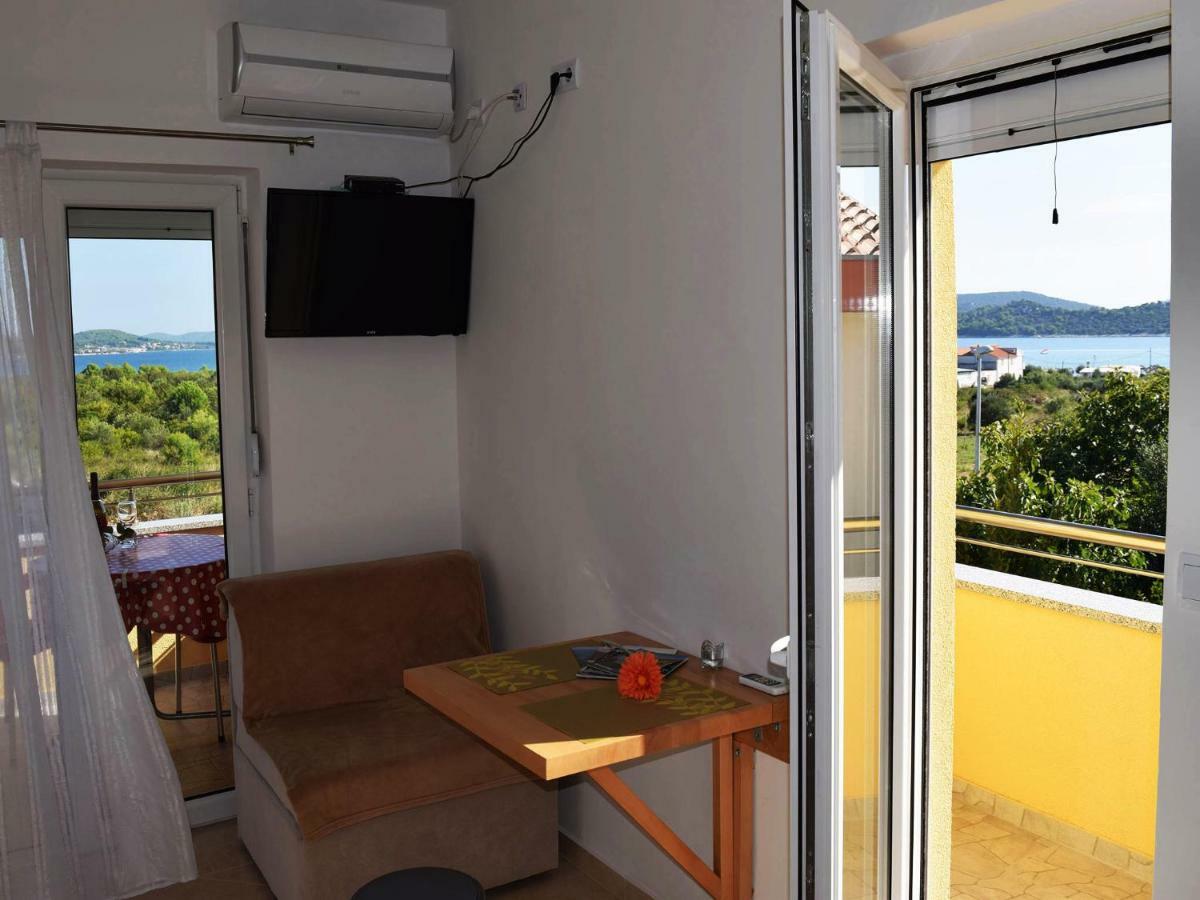 Iva Apartmani ตรีบูนย์ ภายนอก รูปภาพ