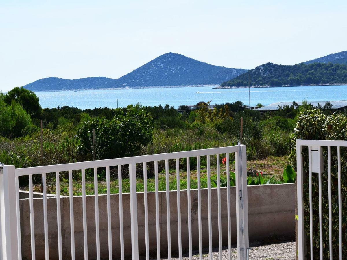 Iva Apartmani ตรีบูนย์ ภายนอก รูปภาพ
