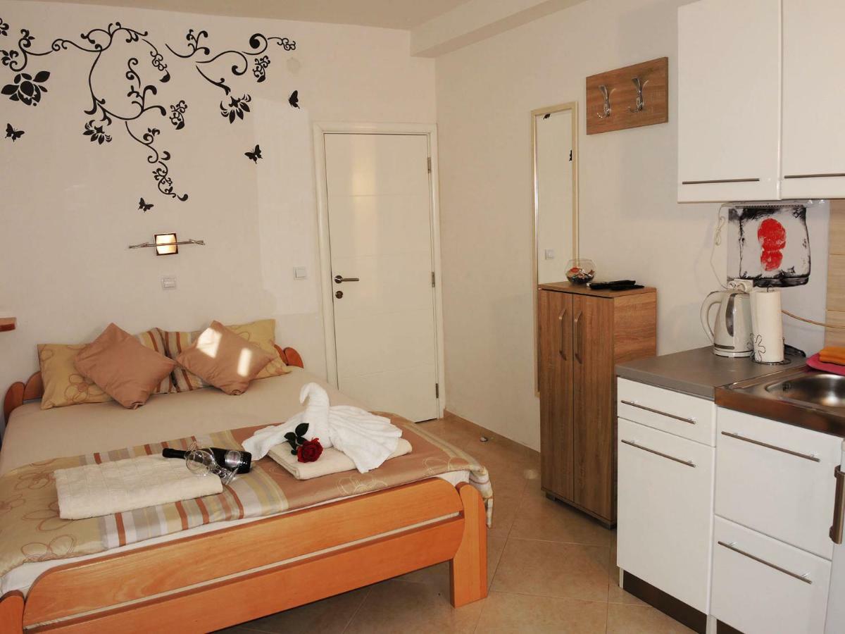 Iva Apartmani ตรีบูนย์ ภายนอก รูปภาพ